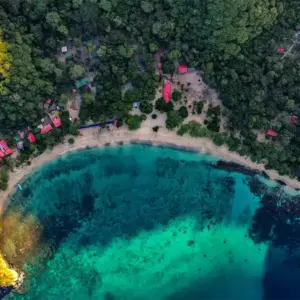 Tour de un día en Neguanje y Playa Cristal